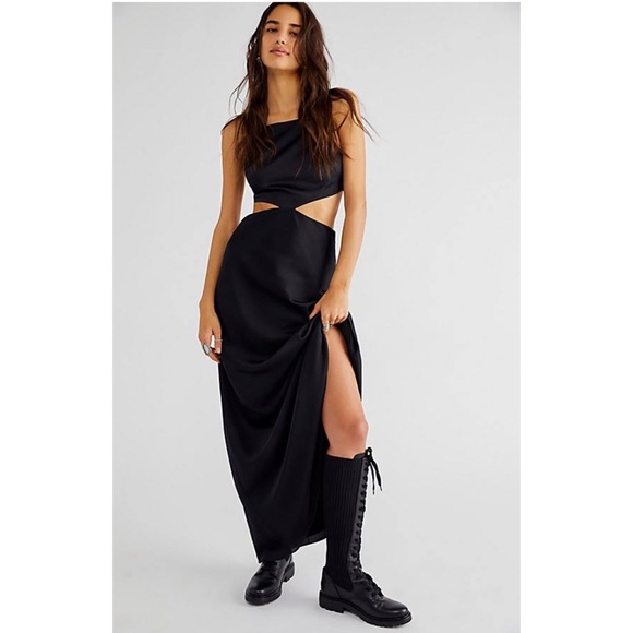 Free People Dresses & Skirts - Free People x Fame & Partners Liv Maxi
Sexy Cut Out Dress size 8